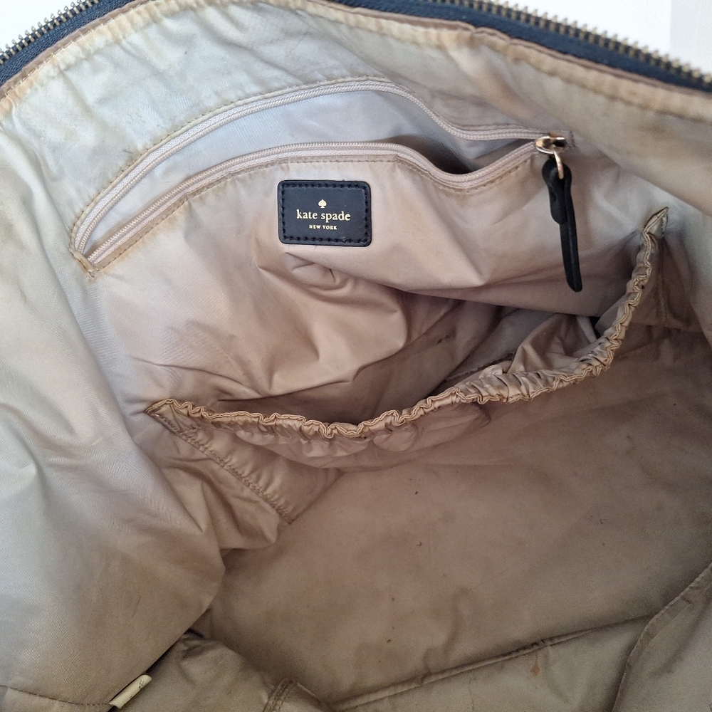 Kate Spade Bag. - Picture 4 of 7
